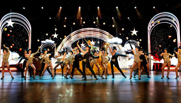 Spettacolo BLINDED by DELIGHT Grand Show nel Teatro Friedrichstadt-Palast - Photo 4, Durante lo show al Friedrichstadt-Palast