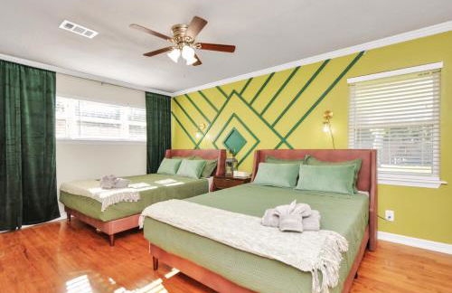 Luxury Retreat with Heated Pool, Firepit, Outdoor Cinema - Foto 16