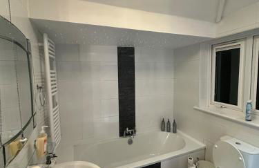 Luxury Detached holiday home Near BHX, JLR, NEC - Foto 25