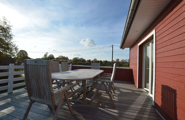 Charming Fens Family Home - Photo 17