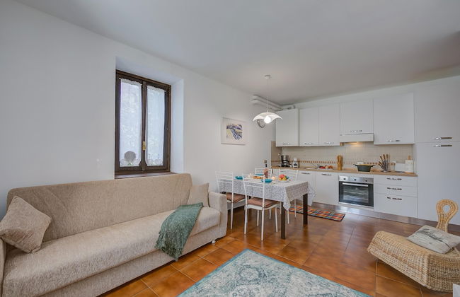 Alma - Near Lake in Salo - Photo 3