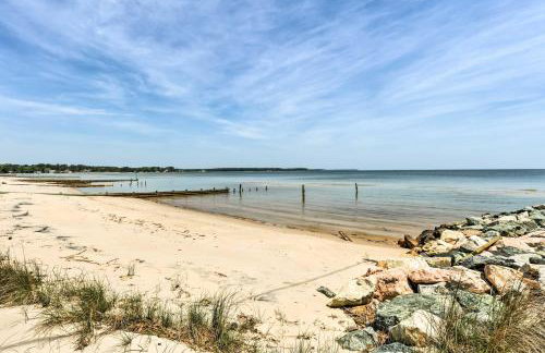 Oceanfront White Stone Cottage w/ Private Beach! - Photo 28
