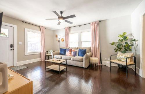 Quaint Indy Getaway in SoBro-Family Friendly - Foto 6