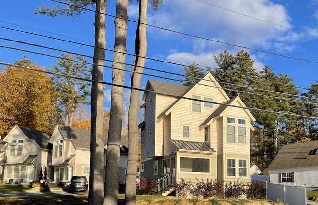 Lady of The Lake - Photo 4