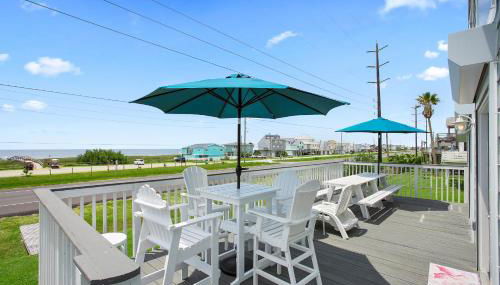 6 Bedroom plus Crows Nest with Beach View - Foto 5