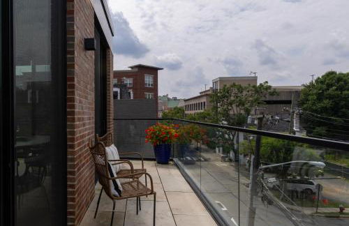 Downtown Princeton Chic - Photo 3