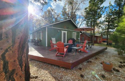 Bear Escapes II Affordable Luxury Cabin - Foto 1