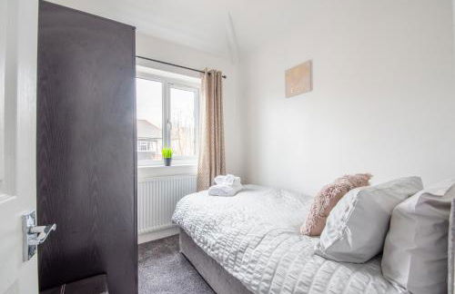 Beautiful 3 bedroom House near West Bromwich -contractors, Family, NHS - Foto 9