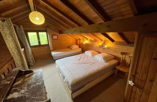 Chalet entier, vue panoramique, ruisseau et sauna. - Foto 4