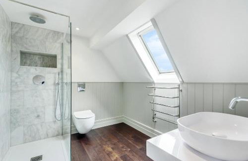 Higginson House - Photo 11