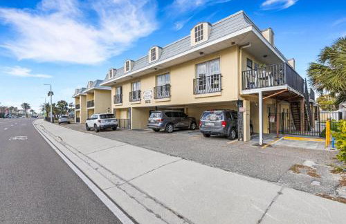 Sunset Corner - Beach View & Heated Pool! - Foto 60