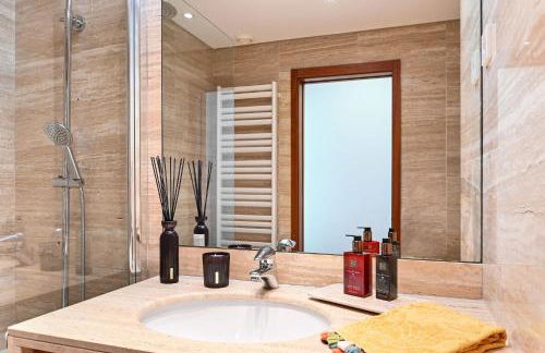 Leça Front Beach Luxury Penthouse - Photo 25