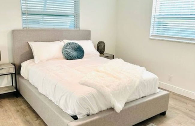 BnB Hyperion Spacious 2b1b Getaway Near Beach - Foto 25