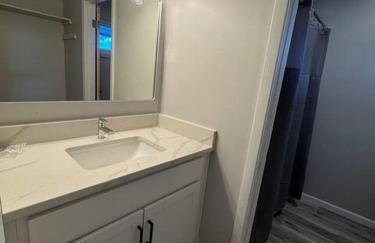Empire Extended Stay - Foto 25