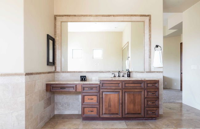 Sunbeam by Avantstay Elegant, Private Desert Home w/ Infinity Pool, Spa & View - Foto 19