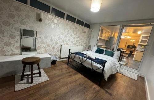 Cosy 5 Bedroom Central Birmingham - Photo 17