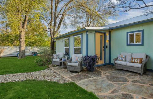 A Hoot's Nest-Lux Boutique Bungalow near Downtown! - Foto 35