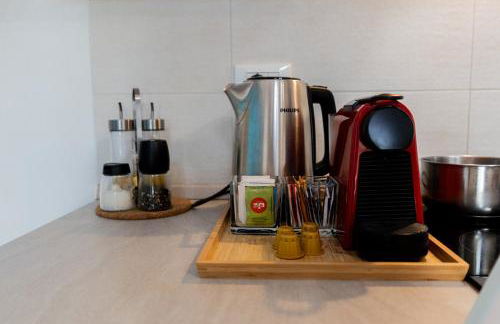 AvocadHouse1QCview - Photo 11