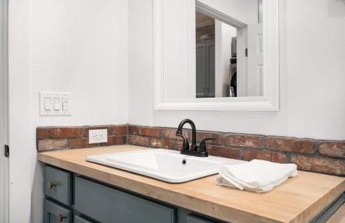 Petit Paradis Studio with hot tub - Photo 29