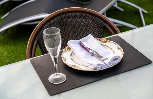 Charming Reigate Cottage Retreat - Foto 32