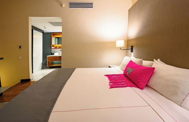 Las Suites Campos Eliseos - Foto 20