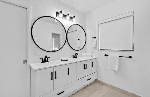 Renovated Villa with Heated Pool & Arcade, 5 Min to Pompano Beach - Foto 68