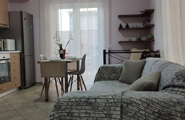 Litinas Beachfront Apartment - Photo 4