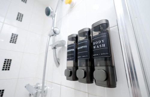 Cozy Place in Salford, Sleeps 8, 4 Bedroom, 5 Beds - Foto 71