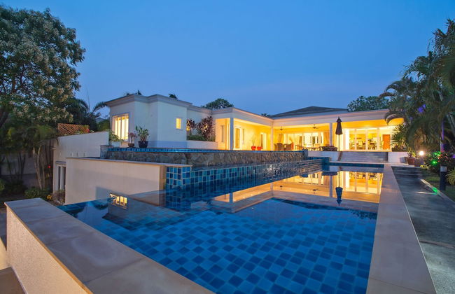 Pattaya Sunset Villa 4 Bedroom Sleeps 8 - Foto 34