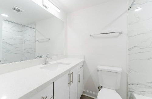 Waterfront Getaway | Pool, Hot Tub & Gym - Photo 23