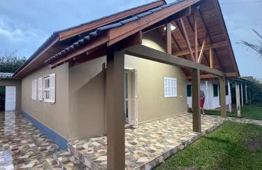 Casas amplas no centro de Mariluz - Foto 18