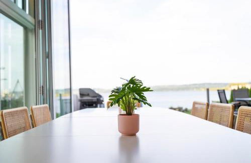 Piermont Waterfront Villa with Hot Tub - Photo 27