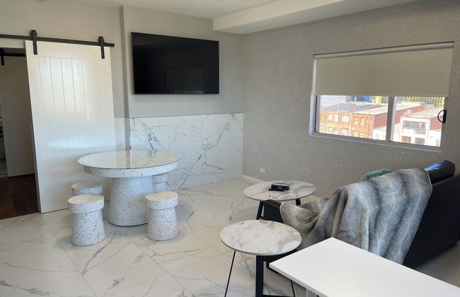 Honeysuckle Executive Apartments - Photo 11