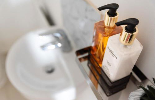 Convenient & cosy 3 bed house - Foto 32