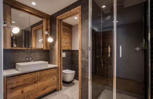 Chalet de luxe avec piscine, sauna, hammam, cinéma et salle de jeu - FR-1-694-3 - Foto 18