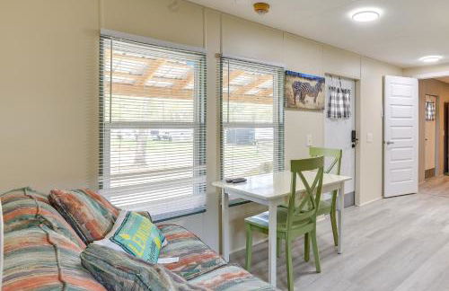 Morriston Getaway with Patio - Near HITS Farm! - Foto 5