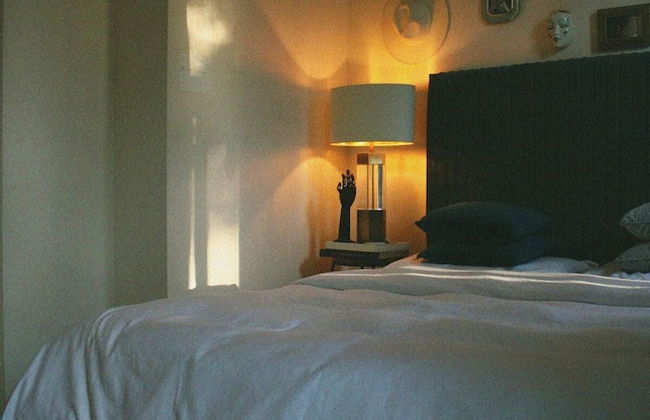 London Gem - Chic Apartment Retreat - Photo 2