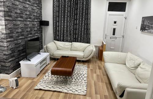 Potters Lodge, Oldham, Manchester by Edl Ventures Ltd - Foto 30