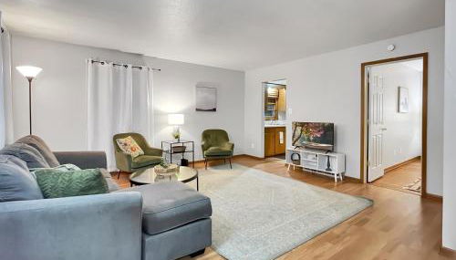 Charming Family Friendly 3BR Duplex Close to Drake - Foto 1