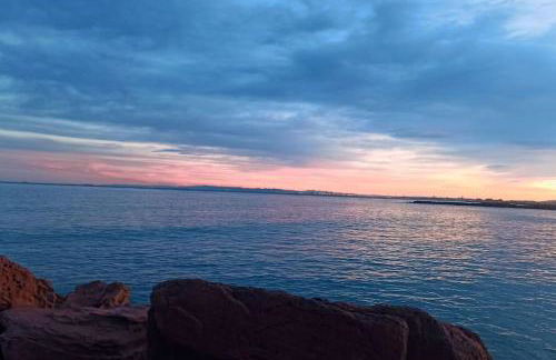 La Llar45 , Relájate junto al mar - Foto 25