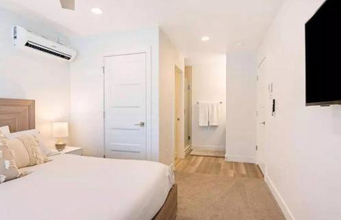 Spacious 5BR Resort Waterpark Access Sleeps 16 - Foto 29