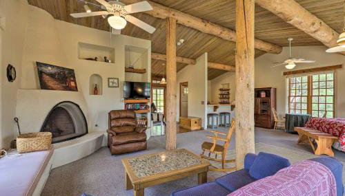 Hike and Relax Prescott Studio with Thumb Butte Views - Foto 3