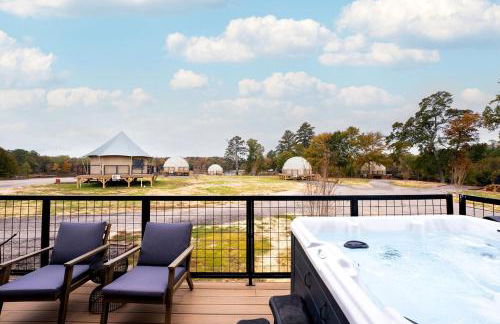 Cozy Modern Cabin with Deck and Hot Tub in Cedar Bluff, Alabama - Photo 4