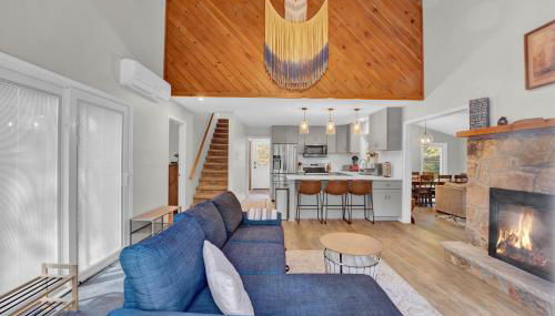 Nature's Paradise with Hot Tub and Fire Pit - Foto 4, stove, pet friendly