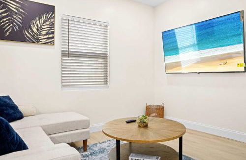 Recently Remodeled Mins from beach+Putting Green - Photo 13