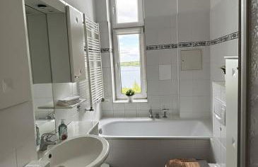 Ostsee-Juwel in Gehlsdorf - Stilvoller Altbau trifft modernes Design - Foto 12