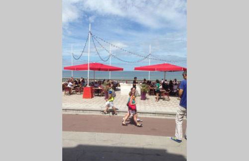 VILLA CATHY DUPLEX PLEIN SUD VUE PORT avec PISCINE INTERIEURE CHAUFFÉE - Foto 37