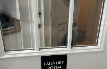 Large DUPLEX Apt 2Bdrm 1Den-Metro - Foto 28