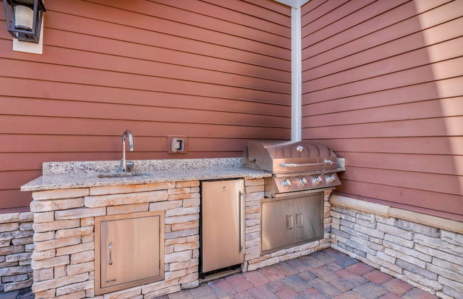 5 BR 6 BA Villa 5min Disneyworld Hot Tub BBQ - Foto 40