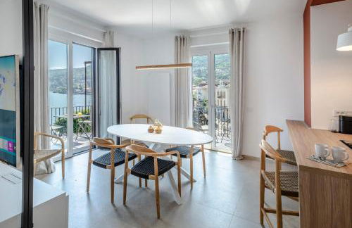 In piazza sul lago - Foto 1